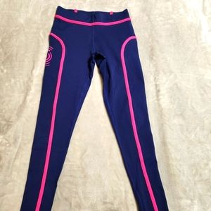 Strong by Zumba piped leggings XS